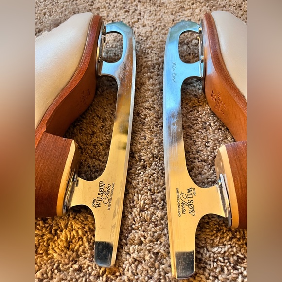 Riedell Model 292 Womens Figure Skates - Size 5, Medium Width - Picture 5 of 9